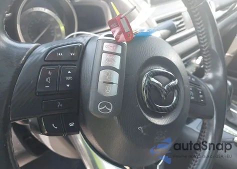 2014 Mazda Mazda3 I Touring z USA, uszkodzony, nr VIN JM1BM1V73E1135550